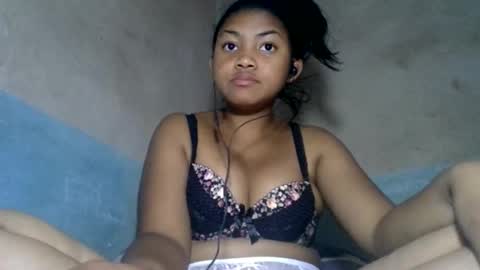 aariciah online show from November 2025 08:03:02 AM