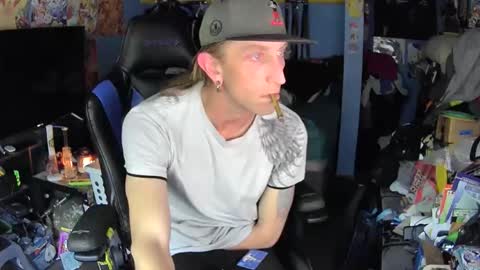 Snapshot of aaron111dub chatting on February 2026 04:32:01 PM NorCalLongSlong online show from February 2026 04:32:01 PM