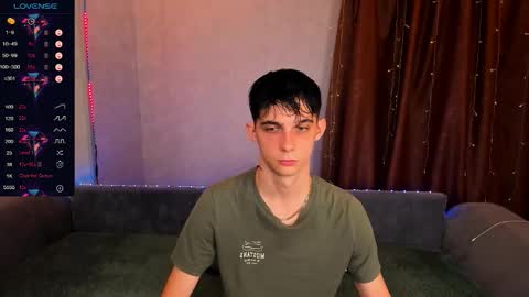 Aaron Bang online show from September 2025 10:45:02 PM