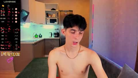 Aaron Bang online show from September 2025 07:41:01 PM