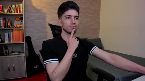 Aaron online show from March 2025 08:54:01 PM