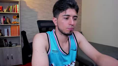 Aaron online show from March 2025 07:03:02 PM