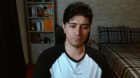 Aaron online show from May 2026 07:54:02 PM