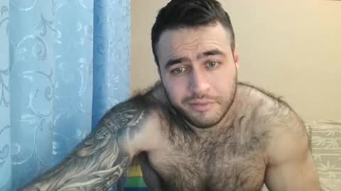 Snapshot of aaron_royal chatting on January 2025 03:18:01 PM Davin tayl online show from January 2025 03:18:01 PM