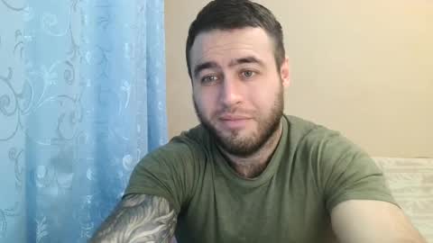 Snapshot of aaron_royal chatting on February 2025 07:20:02 PM Davin tayl online show from February 2025 07:20:02 PM