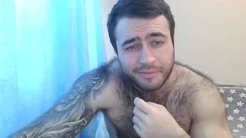 Snapshot of aaron_royal chatting on March 2025 05:14:02 AM Davin tayl online show from March 2025 05:14:02 AM