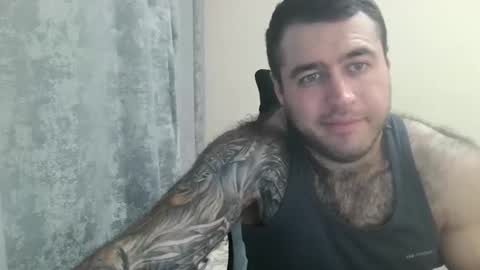 Snapshot of aaron_royal chatting on September 2025 04:29:02 PM Davin tayl online show from September 2025 04:29:02 PM