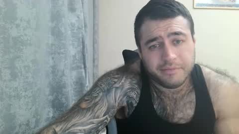 Snapshot of aaron_royal chatting on September 2025 05:14:01 PM Davin tayl online show from September 2025 05:14:01 PM