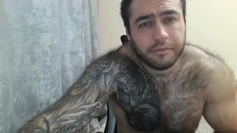 Snapshot of aaron_royal chatting on October 2025 03:37:02 AM Davin tayl online show from October 2025 03:37:02 AM