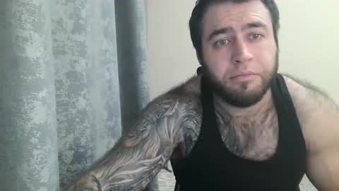 Snapshot of aaron_royal chatting on October 2025 05:24:02 PM Davin tayl online show from October 2025 05:24:02 PM