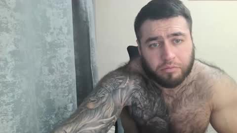 Snapshot of aaron_royal chatting on October 2025 03:25:01 PM Davin tayl online show from October 2025 03:25:01 PM