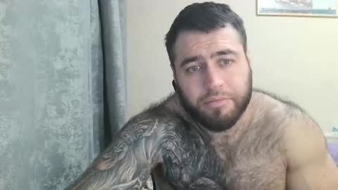 Snapshot of aaron_royal chatting on October 2025 05:03:01 PM Davin tayl online show from October 2025 05:03:01 PM