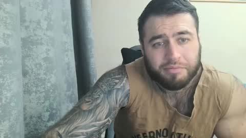 Snapshot of aaron_royal chatting on November 2025 04:42:01 PM Davin tayl online show from November 2025 04:42:01 PM