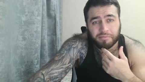 Snapshot of aaron_royal chatting on November 2025 05:01:02 PM Davin tayl online show from November 2025 05:01:02 PM