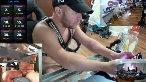 Snapshot of aaron_skye chatting on October 2025 12:11:02 AM Aaron Skye online show from October 2025 12:11:02 AM