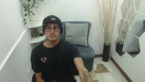 Aaron online show from February 2026 11:26:01 AM