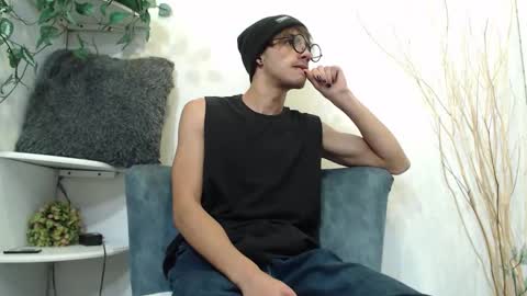 Aaron online show from February 2026 11:49:02 AM