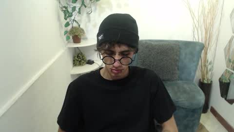 Aaron online show from February 2026 11:42:01 AM