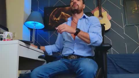 Aaron online show from September 2025 05:56:02 PM