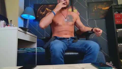 Aaron online show from September 2025 12:26:01 AM