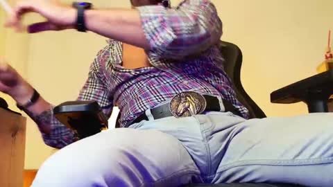 Aaron online show from April 2026 03:09:01 AM