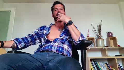 Aaron online show from May 2026 07:04:01 AM