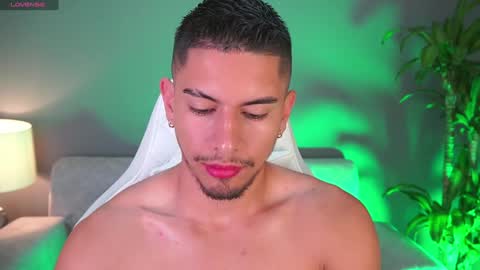 AARON  online show from January 2025 10:19:01 AM