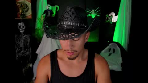 AARON  online show from November 2025 12:34:02 AM