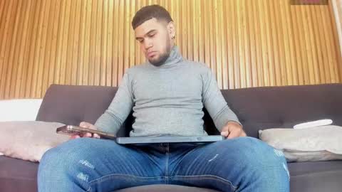 ig aaron hunter123 online show from March 2026 02:10:02 PM