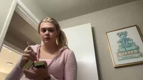 ababyy2901 online show from September 2025 09:37:02 PM