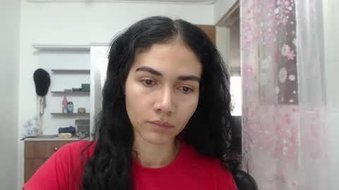 Snapshot of abbi_moon chatting on December 2024 04:46:02 PM Martina online show from December 2024 04:46:02 PM