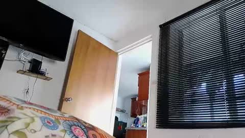 Snapshot of abbi_moon chatting on February 2025 03:07:01 PM Martina online show from February 2025 03:07:01 PM