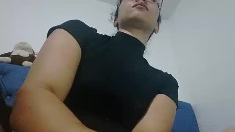 Snapshot of abbi_moon chatting on February 2025 08:45:01 PM Martina online show from February 2025 08:45:01 PM