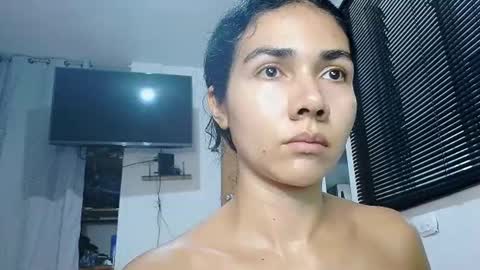 Snapshot of abbi_moon chatting on February 2025 06:58:02 PM Martina online show from February 2025 06:58:02 PM