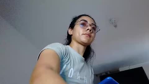 Snapshot of abbi_moon chatting on March 2025 06:01:02 PM Martina online show from March 2025 06:01:02 PM