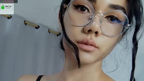 Snapshot of abbi_moon chatting on September 2025 12:05:02 PM Martina online show from September 2025 12:05:02 PM