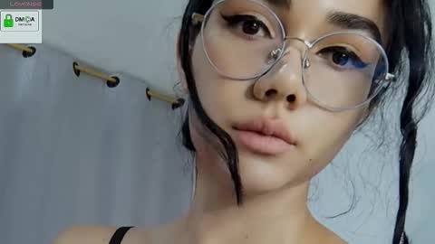 Snapshot of abbi_moon chatting on September 2025 12:48:01 PM Martina online show from September 2025 12:48:01 PM