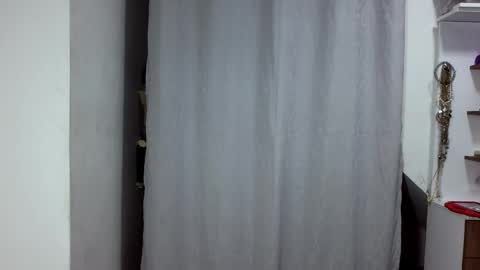 Snapshot of abbi_moon chatting on September 2025 12:42:01 PM Martina online show from September 2025 12:42:01 PM