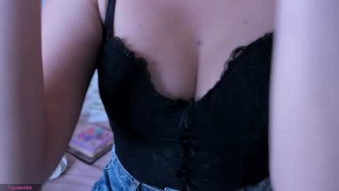 abbie online show from October 2025 07:33:02 PM