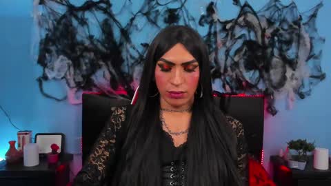 Abbigail Fuster  online show from December 2024 10:47:01 AM