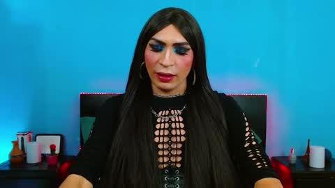 Abbigail Fuster  online show from January 2025 11:41:02 AM