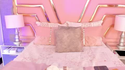 Abby online show from November 2025 08:41:02 PM