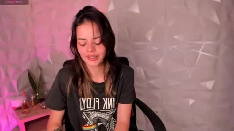 Snapshot of abby_saenz01 chatting on June 2026 05:17:02 PM Abby Saenz online show from June 2026 05:17:02 PM