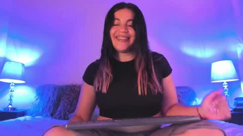 Snapshot of abby_saphir chatting on January 2025 07:31:01 PM ABBY SAPHIR online show from January 2025 07:31:01 PM