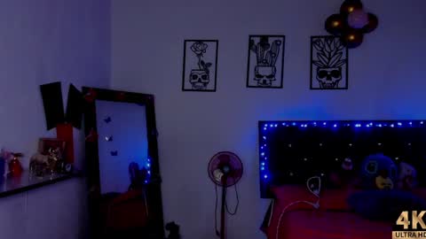 Snapshot of abby_sexygirl1 chatting on January 2025 07:04:02 AM Abby online show from January 2025 07:04:02 AM