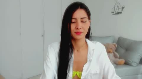 Snapshot of abbyada chatting on December 2025 04:03:02 PM Laura online show from December 2025 04:03:02 PM