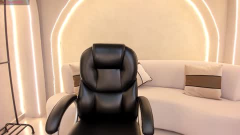 Abby Dalton  online show from September 2025 11:21:02 AM