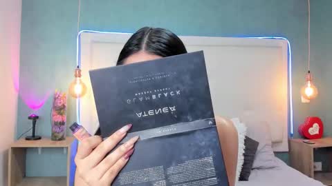 Abby Dixon  online show from November 2025 02:07:02 PM