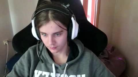 Snapshot of abbysal_blade chatting on November 2025 05:55:01 AM abbysal_blade online show from November 2025 05:55:01 AM