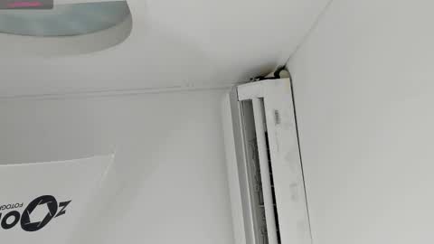 abbyswan_ online show from February 2026 11:48:01 AM